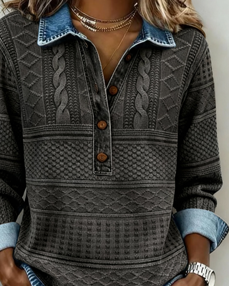 LILLIAN – HAUT EN TRICOT AVEC BOUTONS EN DENIM TEXTURÉ