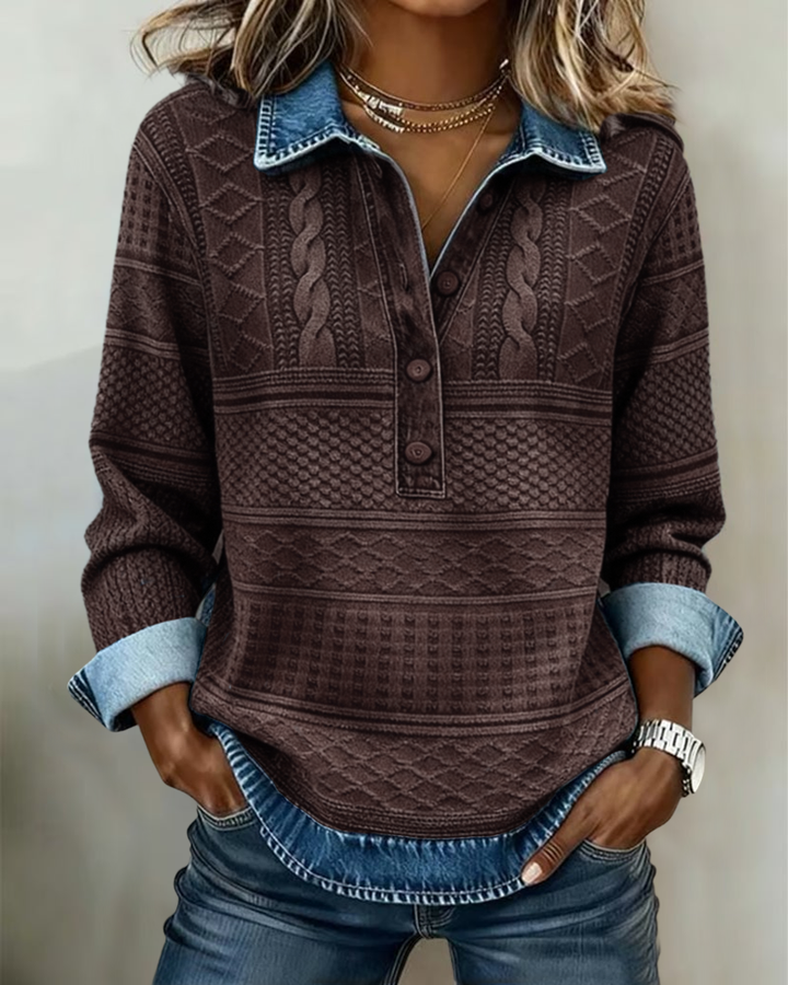 LILLIAN – HAUT EN TRICOT AVEC BOUTONS EN DENIM TEXTURÉ