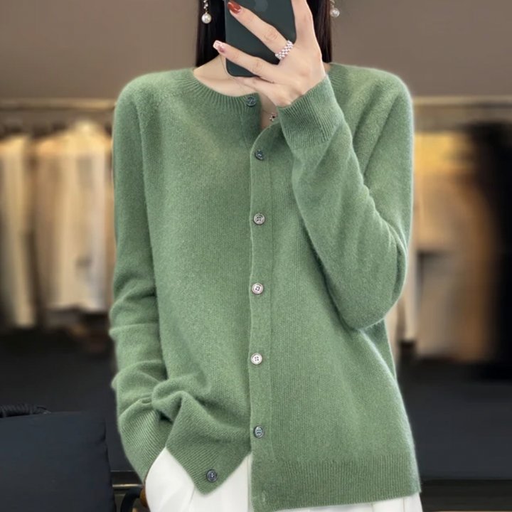 Rhea | Cardigan en Laine Mérinos Léger pour Femmes | Classique de Tous les Jours