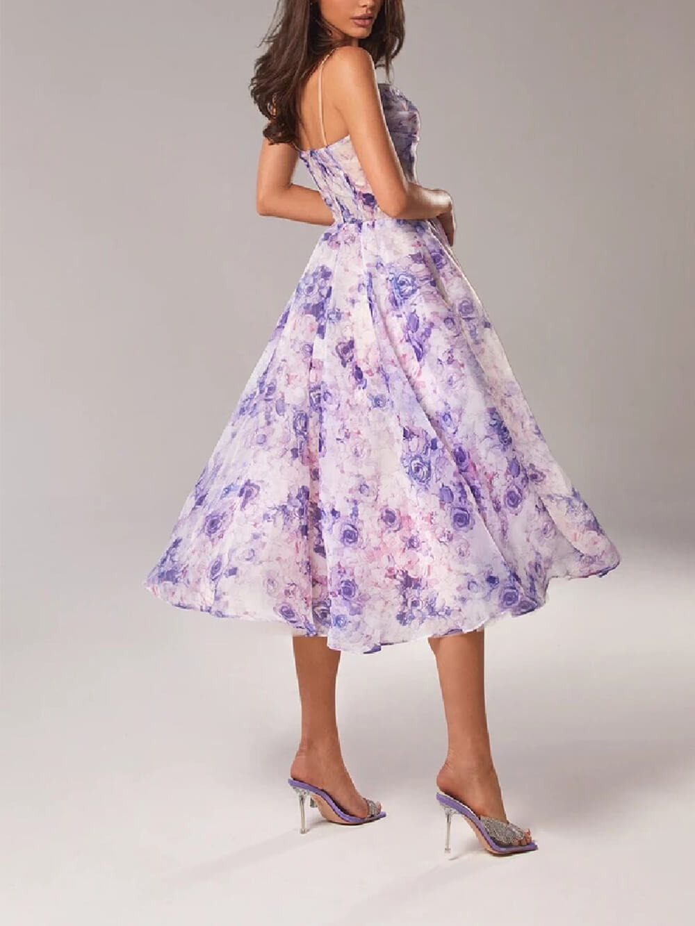 Robe midi évasée à bretelles fleuries pour femme